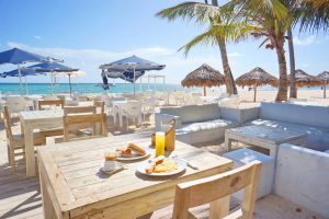 Tiny Travel Chick Punta Cana Breakfast on the Beach