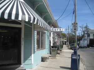 tiny travel chick new orleans guy's po boys