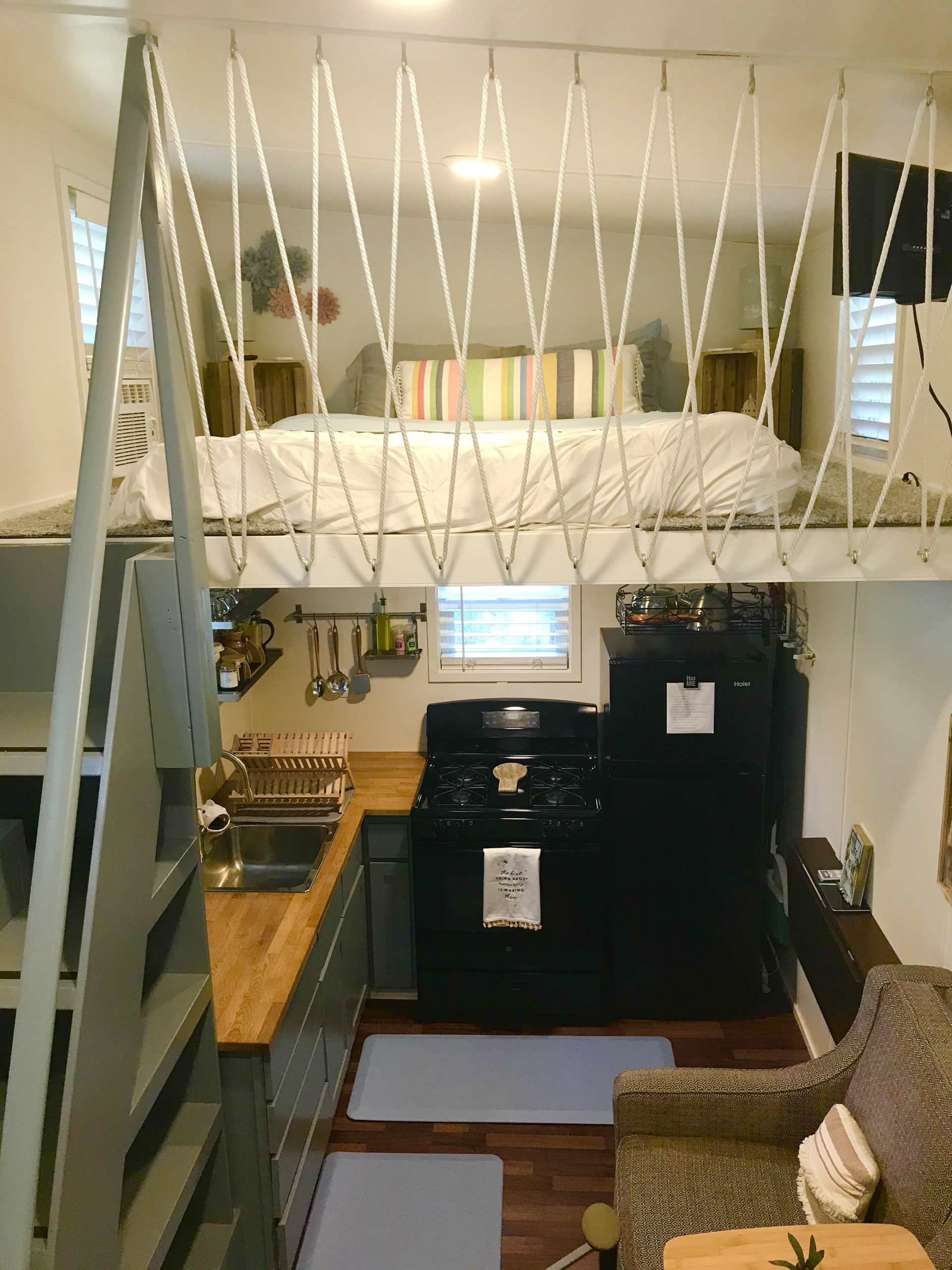 A Tiny House Airbnb for Nature Lovers in the Heart of Oregon! Tiny